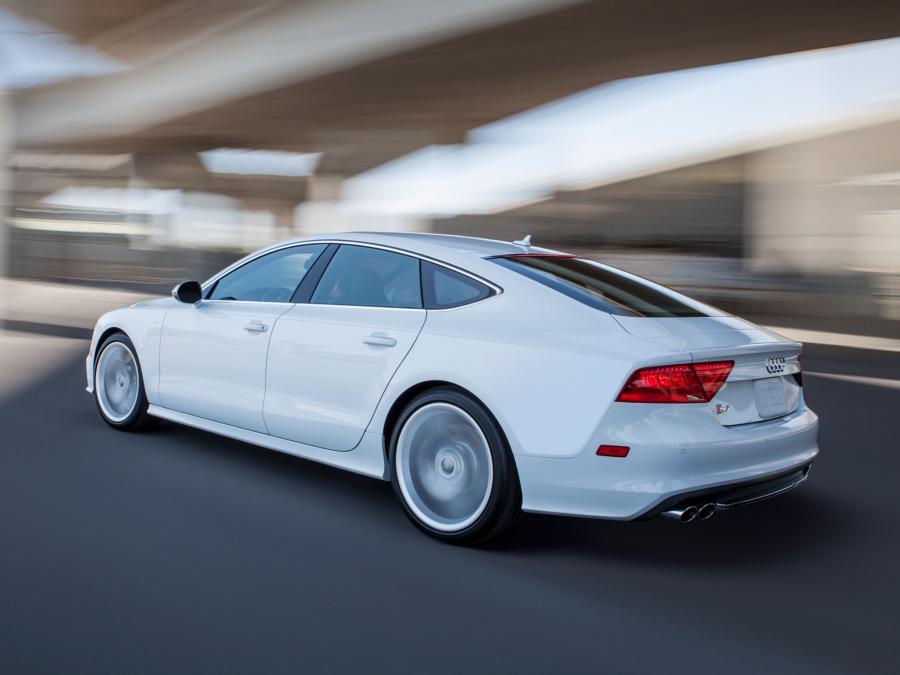  Audi S7 Sportback 2012 года  (NA) (фото 6 из 16)